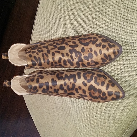 Ankle booties size 10 - Picture 3 of 5